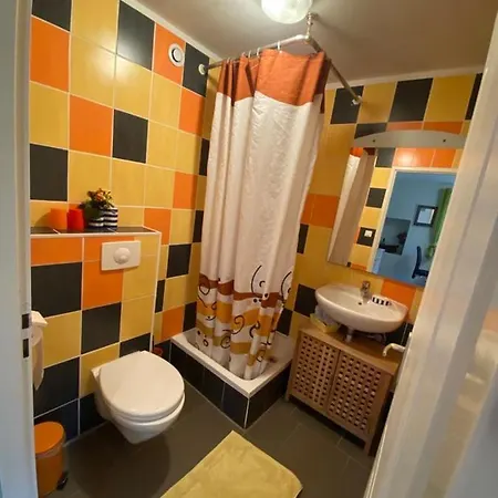 Maison Carmen - Restaurant , Meuble De Tourisme, Xertigny