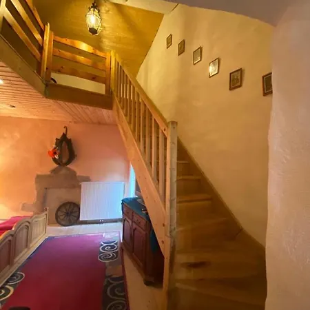 Maison Carmen - Restaurant , Meuble De Tourisme,