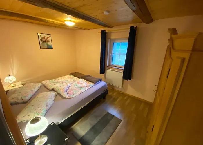 Maison Carmen - Restaurant , Meuble De Tourisme,