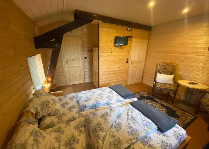 Maison Carmen - Restaurant , Meuble De Tourisme, 3*